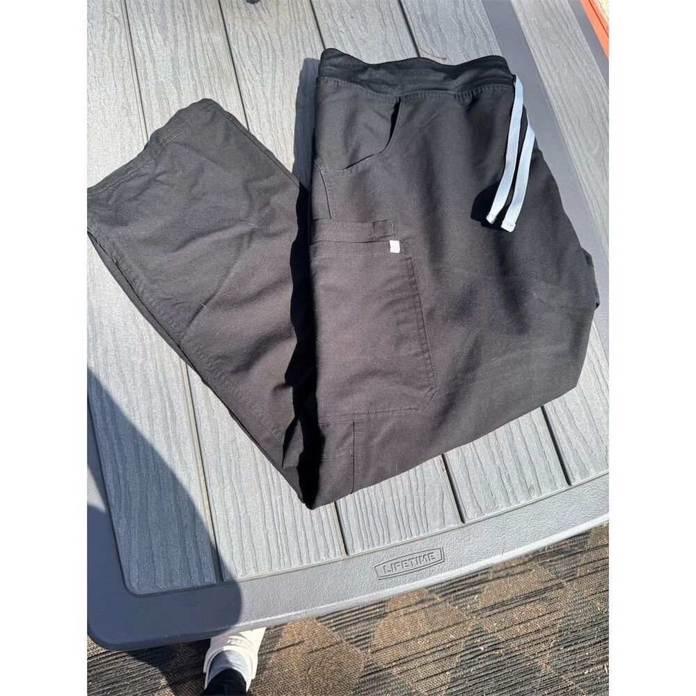 Figs Women's Black Scrub Pants 2xl